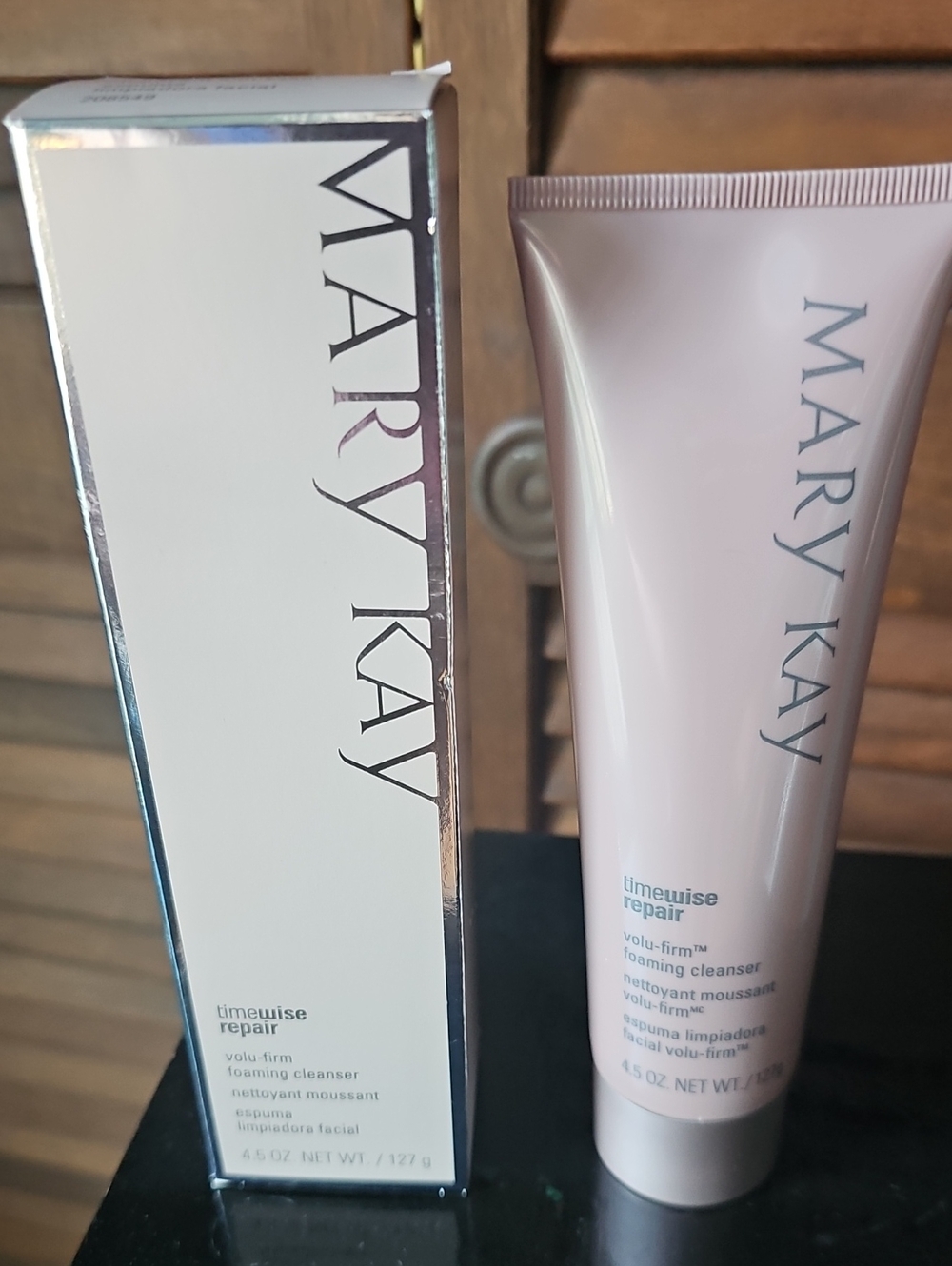 TimeWise Repair® Volu-Firm® Foaming Cleanser 4.5 oz NIB